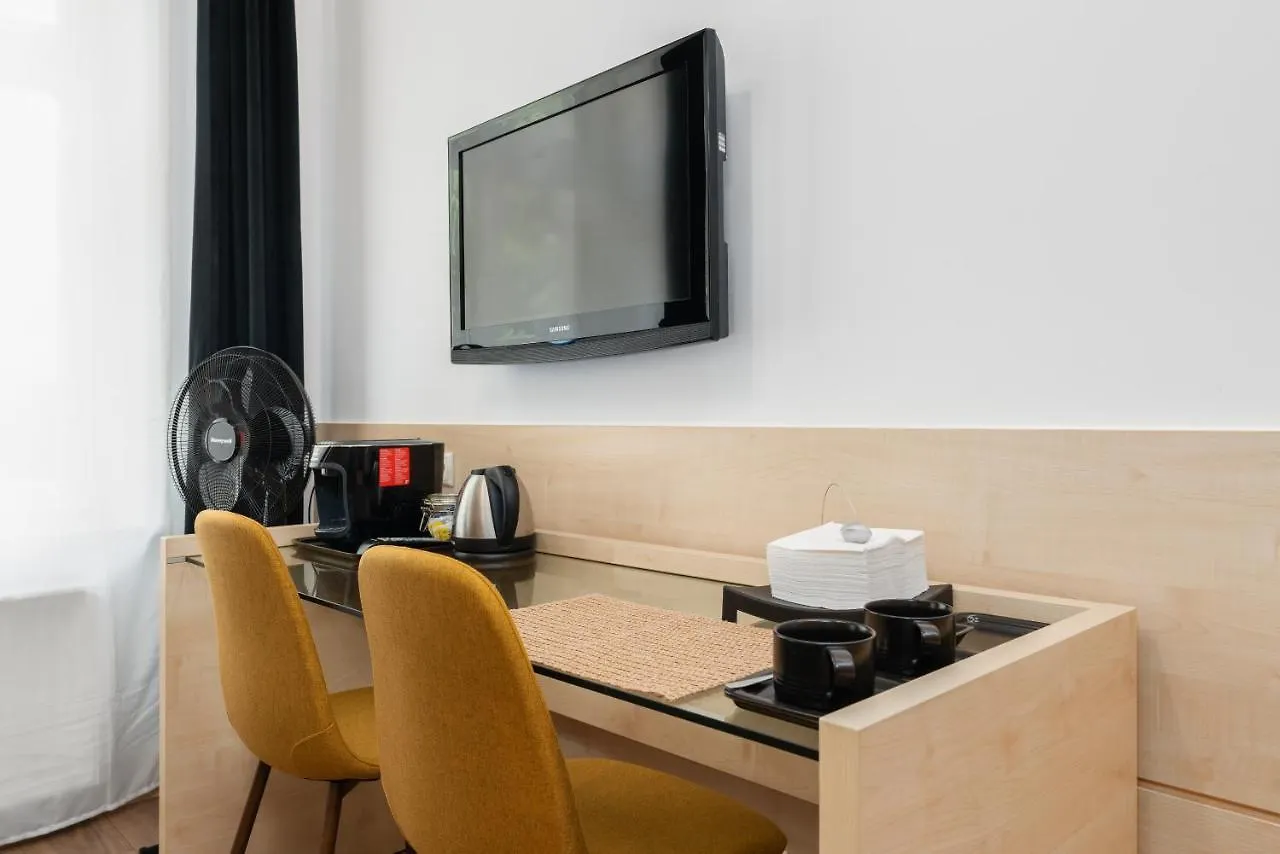 Matejki- Brokatowy Apartment Poznan