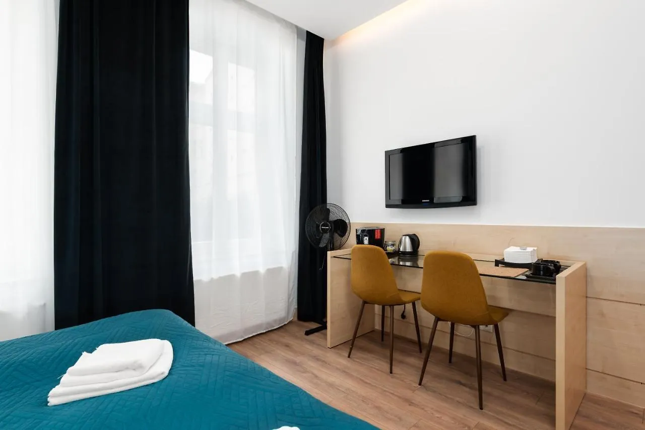 Matejki- Brokatowy Apartment Poznan Poland