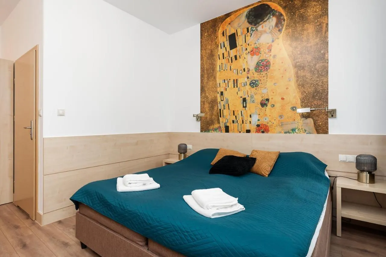 Matejki- Brokatowy Apartment Poznan Poland